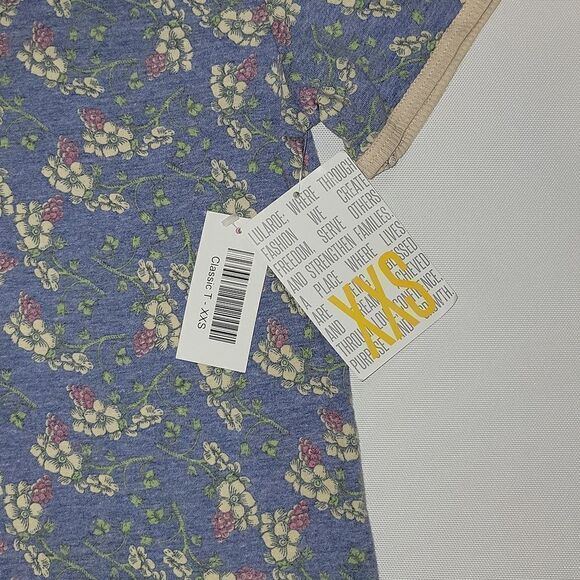 Lularoe Classic T Knit Shirt NWT Size XXS - Picture 2 of 8